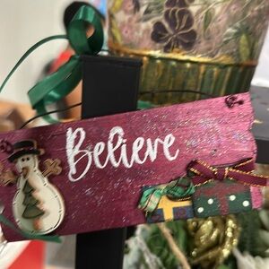 Small Wooden Holiday Sign